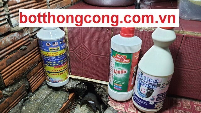 cách sử dụng nước thông tắc cống